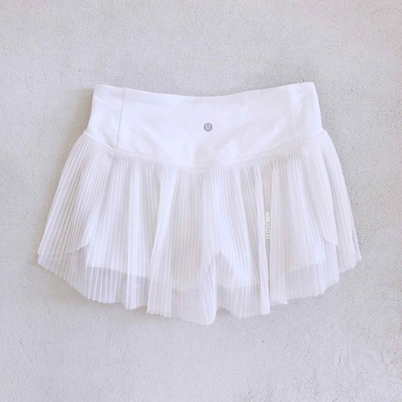 Lululemon Pleated Skirt White Size 4 